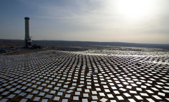Israel harnessing sunshine with solar power tower