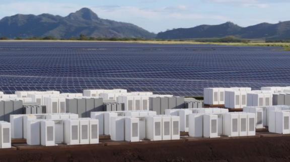 Tesla Built a Huge Solar Energy Plant on the Island of Kauai